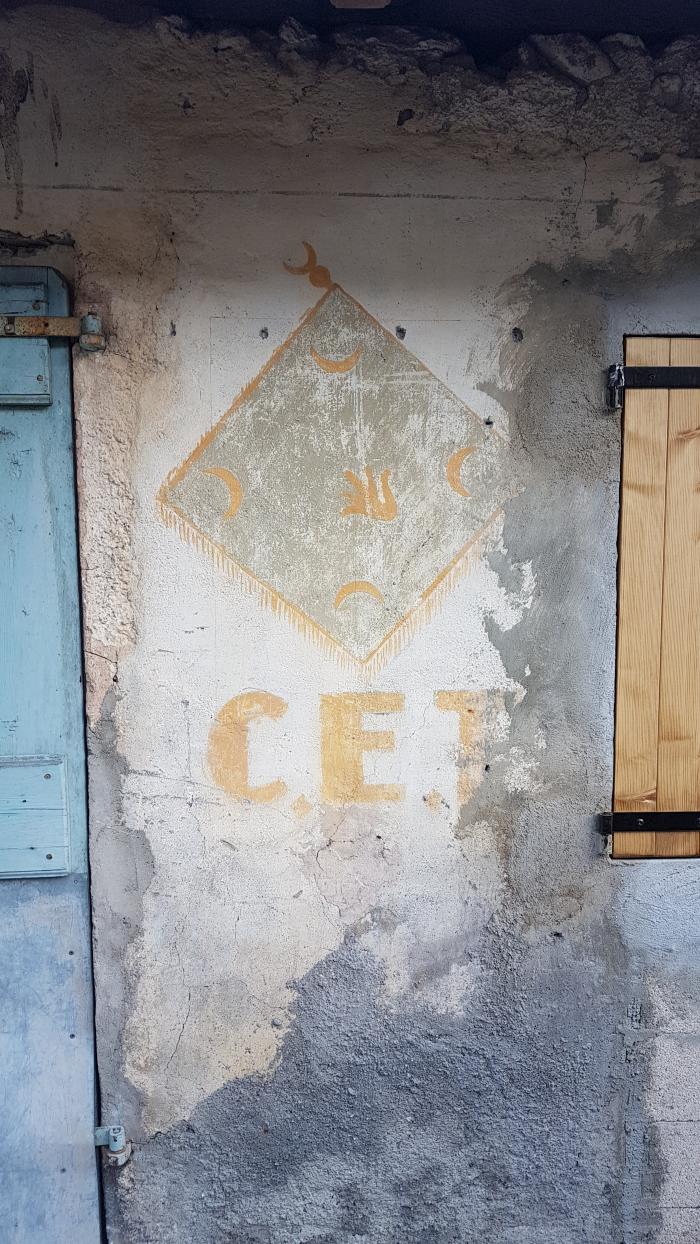 [VIDE]