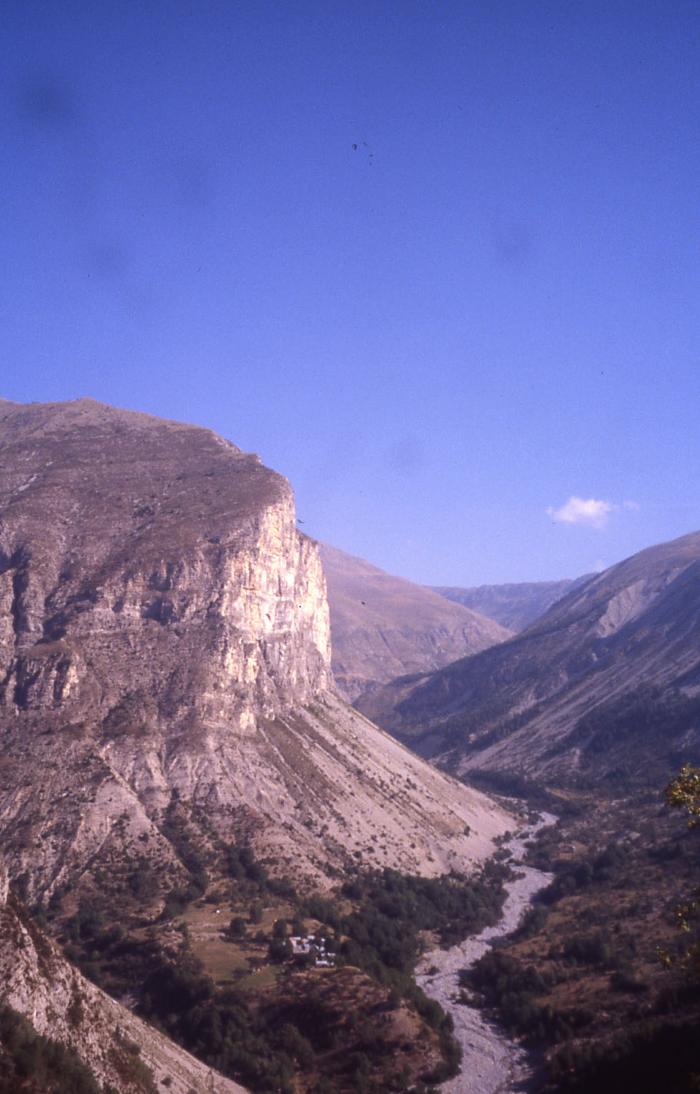 Aurent et le Coulomp , 2001. Cliché : Thomassin, Philippe, Roudoule, écomusée en terre gavotte.