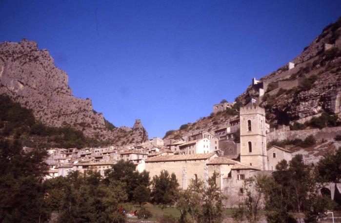 Entrevaux, Cathédrale Notre-Dame-de-l'Assomption.