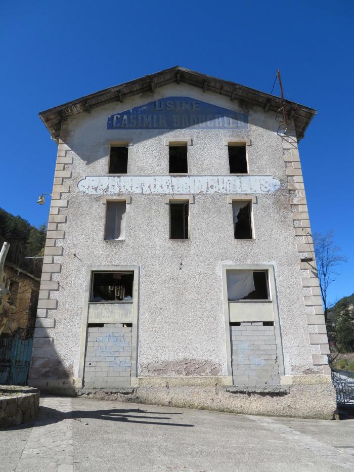 Usine de meuble Casimir Brouchier. Cliché, Thomassin, Philippe, Roudoule, écomusée en terre gavotte, mars 2019.