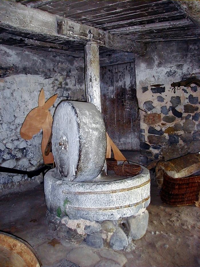 moulin à noix, Guillaumes.