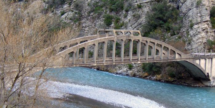 Pont de la Mescla. Cliché : Thomassin, Philippe, Roudoule, écomusée en terre gavotte.
