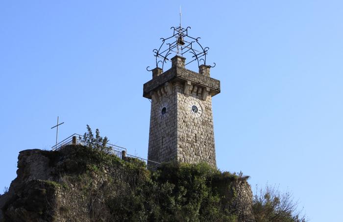 Tour de l'horloge, Sigale. Cliché : Thomassin, Philippe, Roudoule, écomusée en terre gavotte