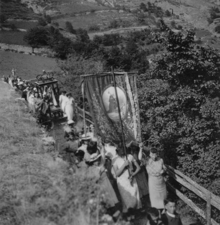 [Procession à Saint-Roch, Bouchanières, 19 août 1951.]