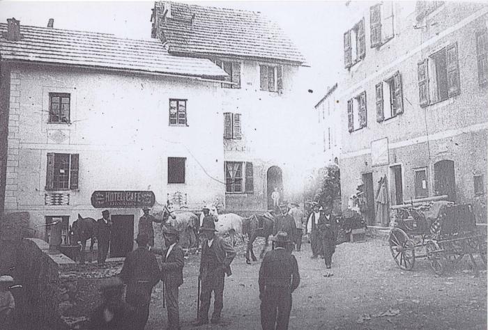 Beuil - la place
