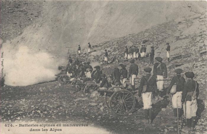 474. - Batteries alpines en manœuvres dans les Alpes