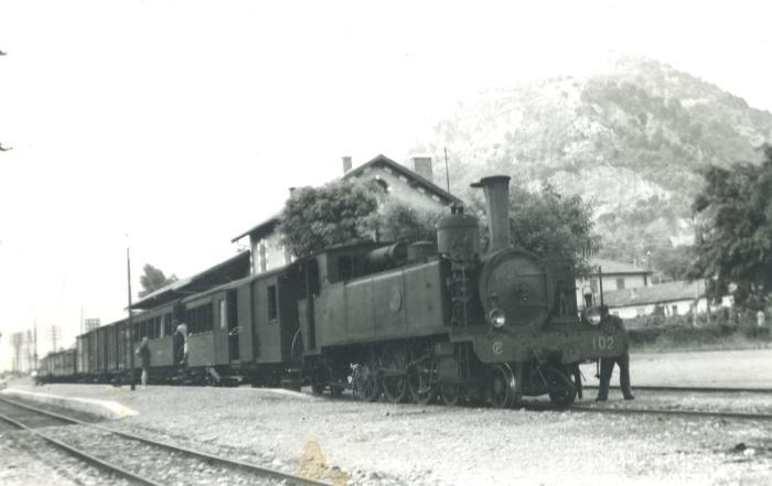 [Gare de Saint-Martin-du-Var, 1947. Photo Laurent P. Fonds Cauvin Marcel. Coll. Roudoule.]