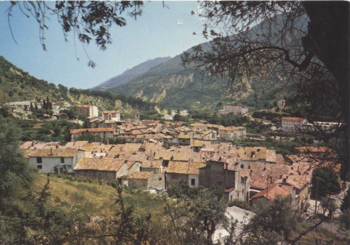L.786. Puget-Théniers 06 - Alpes-Maritimes, pittoresque station touristique sur des Grandes Alpes, à 65 kilomètres de Nice.